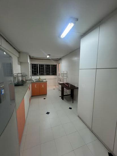 701 WEST COAST ROAD photo 3