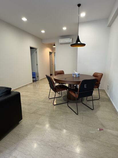 PINETREE CONDOMINIUM photo 2