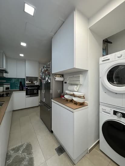 PINETREE CONDOMINIUM photo 5