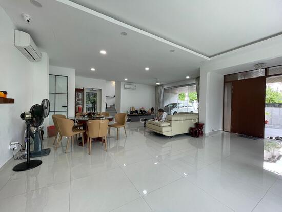 Loyang Villas photo 4