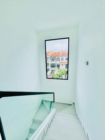 Loyang Villas photo 5