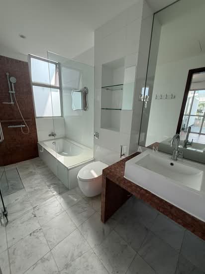 Belmond Green photo 2