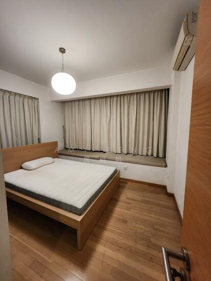 Oxford Suites photo 5