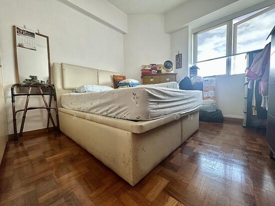 HILLVIEW REGENCY photo 4