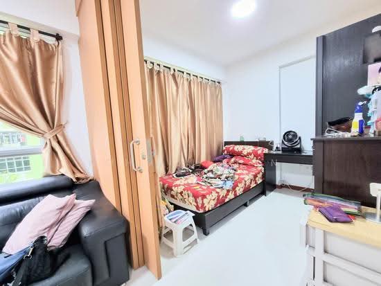 675A YISHUN AVENUE 4 photo 3
