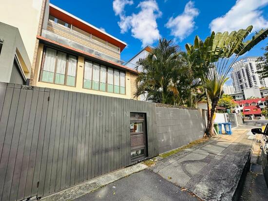 2c Sennett Road image 1 of 3