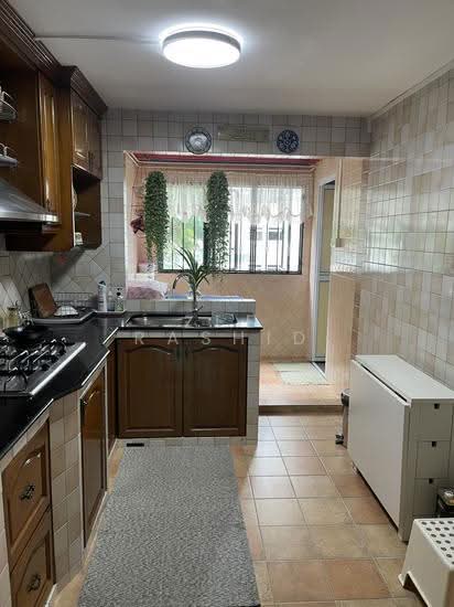 821 WOODLANDS STREET 82 photo 3