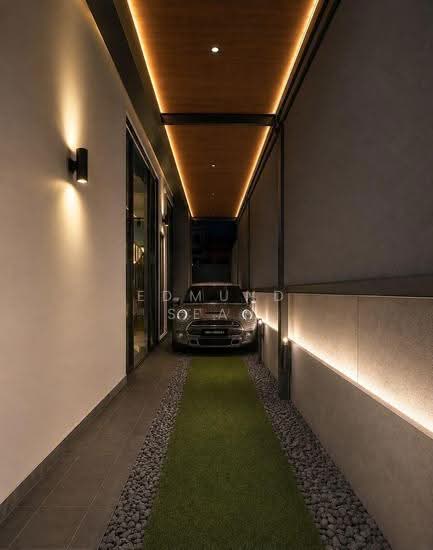 ★ Serangoon Garden Estate ★ Modern, Lovingly Maintained Semi-Detached ★ photo 3