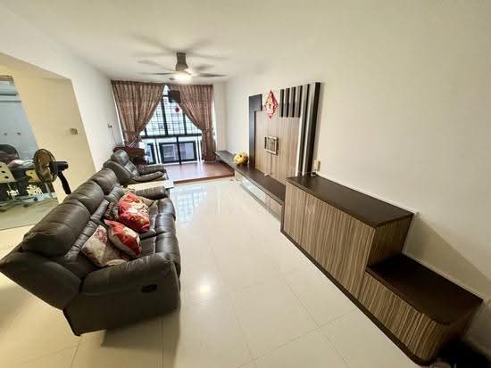 202A Compassvale Drive image 1 of 10