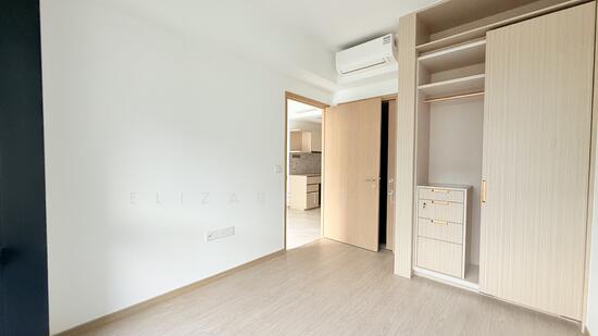FIRE SALES Brand New 1 Bedroom Condo Selling Below Valuation Freehold photo 4