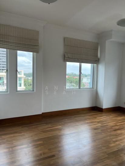 Balmoral Residences photo 4