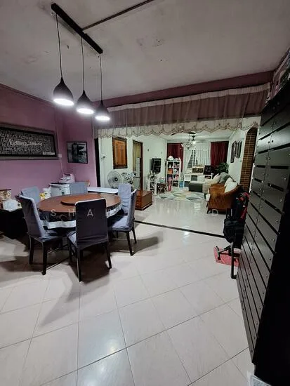 170 Bukit Batok West Avenue 8 image 1 of 6