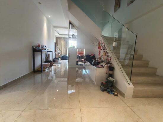 723 BEDOK RESERVOIR ROAD photo 3
