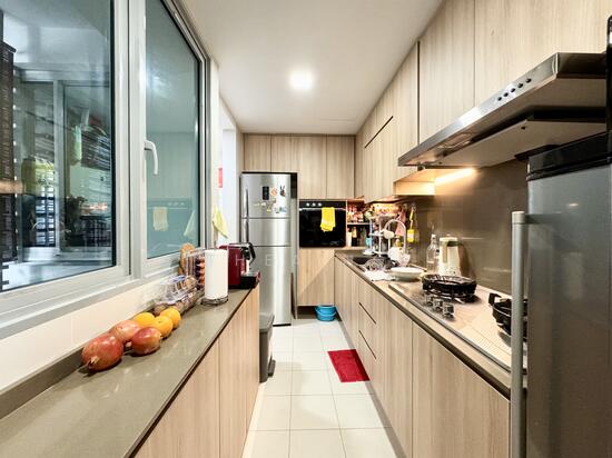 FERRARIA PARK CONDOMINIUM photo 6