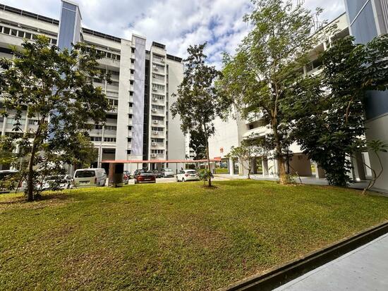 717 BEDOK RESERVOIR ROAD photo 2