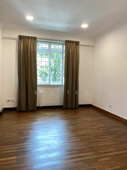 CAVENAGH HOUSE photo 3
