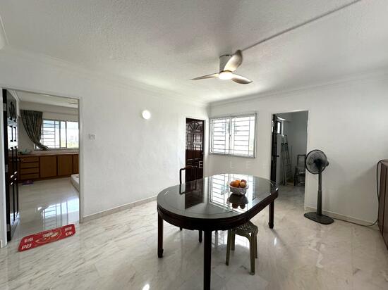 426 TAMPINES STREET 41 photo 2