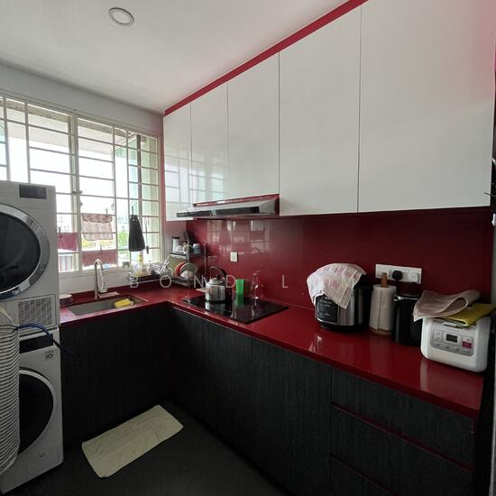 PARRY COURT photo 5