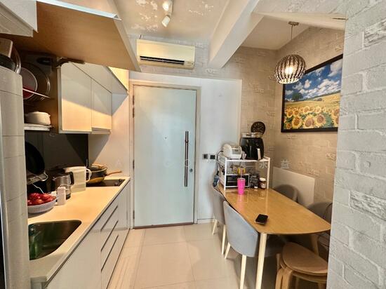 SUITES @ SIMS photo 4