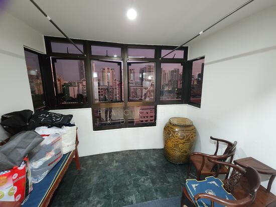 84 WHAMPOA DRIVE photo 4