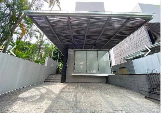 Beautiful 3 Storey Bungalow for rent! Don't miss it! image 1 of 5