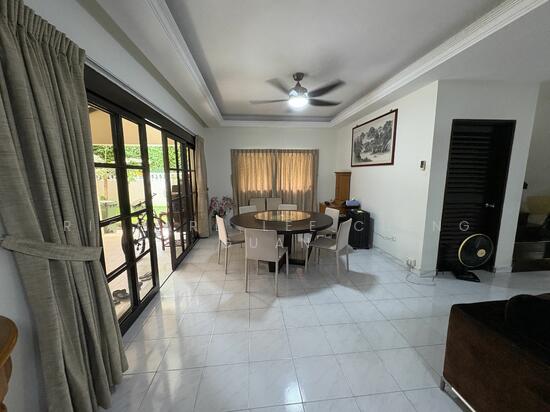 District 5 Corner Terrace Freehold Clementi Road for Sale image 1 of 10
