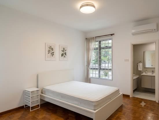 AZALEA PARK CONDOMINIUM photo 4
