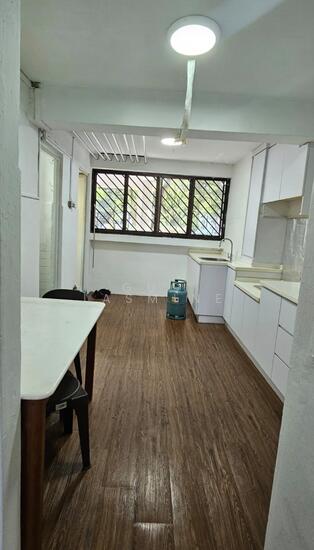 68 GEYLANG BAHRU image 1 of 7