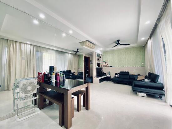 THE PARC CONDOMINIUM