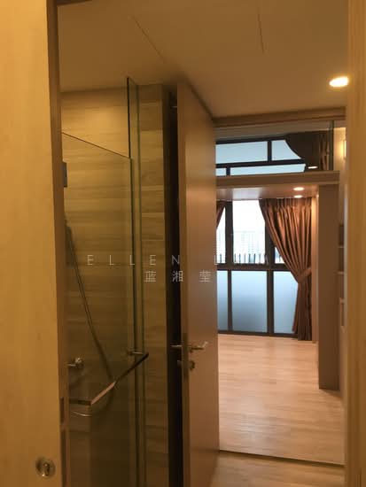 J GATEWAY photo 3