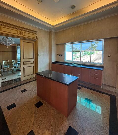 Frankel Estate photo 3