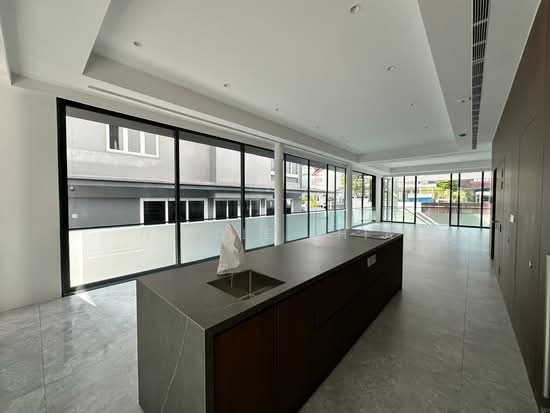 Seletar Hills Estate photo 4