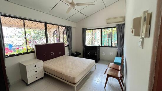 Yio Chu kang image 1 of 7
