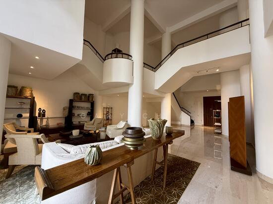 THE COLONNADE photo 5