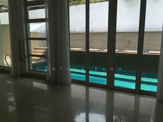 Semi-D with Private Pool @Namly Crescent photo 2
