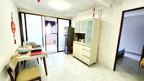 169 Stirling Road photo 4