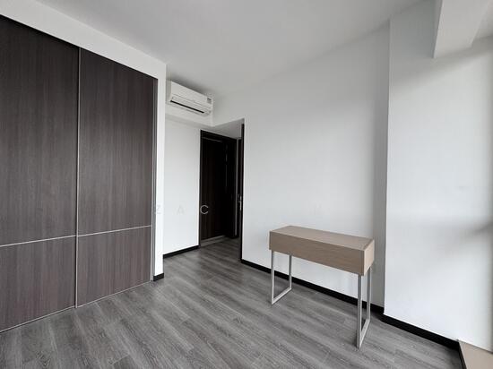 Pasir Ris 8 photo 2