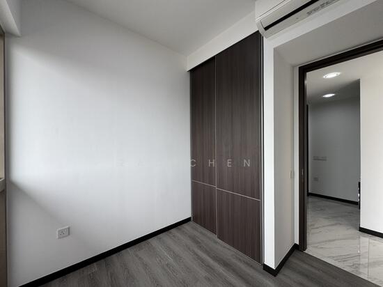 Pasir Ris 8 photo 3