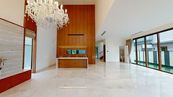 Lornie Road photo 5