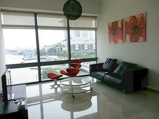 Marina Bay Residences image 1 of 7