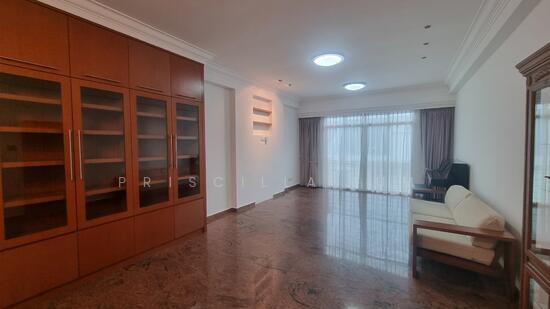 LE HILL CONDOMINIUM photo 2