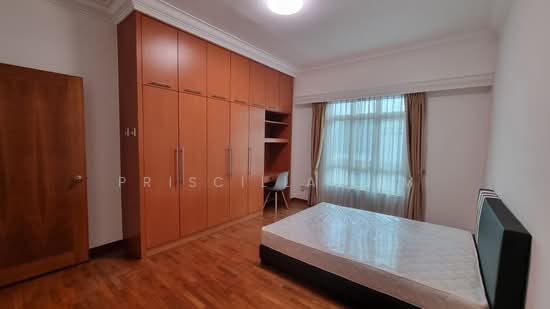 LE HILL CONDOMINIUM photo 6