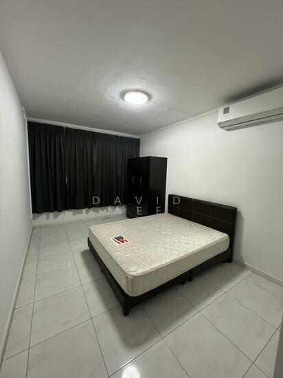 241 COMPASSVALE WALK photo 3