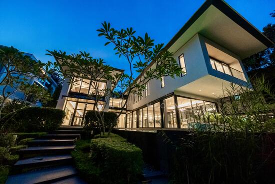 A Rare Masterpiece in Prestigious D10 GCB Enclave