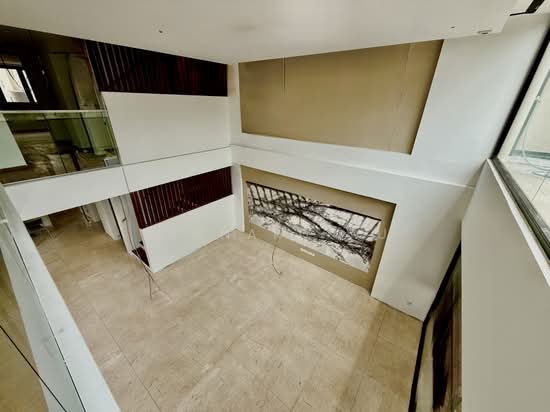 OPEN HOUSE Sat/Sun - Brand New Freehold Semi Detached Coronation Road / Nanyang Pri Sch photo 4