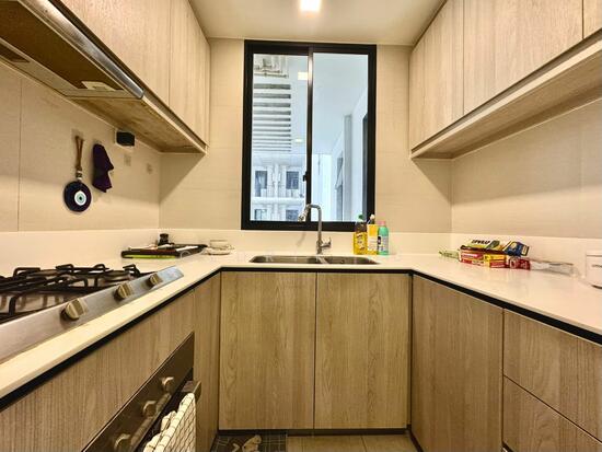 WESTWOOD RESIDENCES photo 5