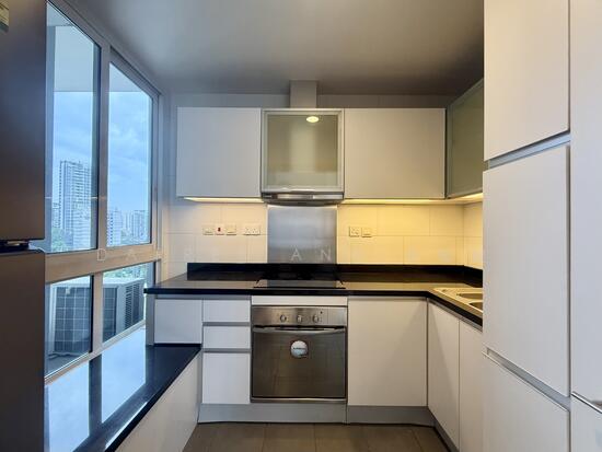 CLYDES RESIDENCE photo 6