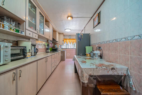627 HOUGANG AVENUE 8 photo 3