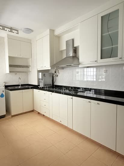 492 ADMIRALTY LINK photo 3