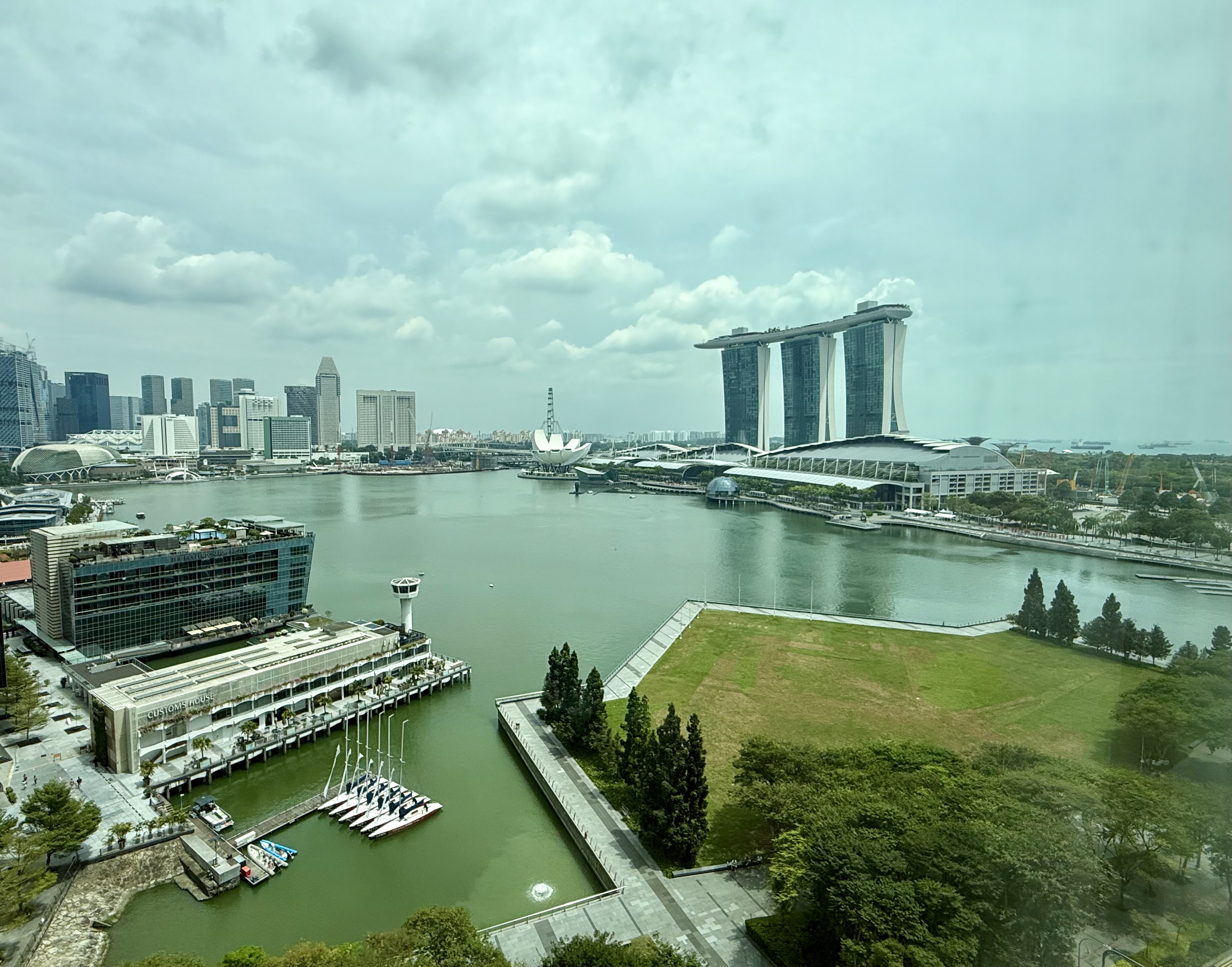 THE SAIL @ MARINA BAY image 1 of 10